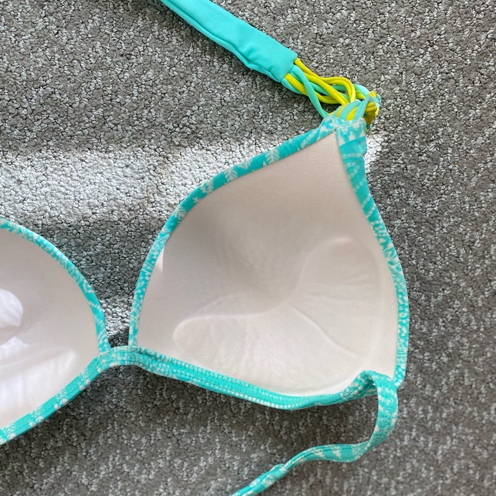 Bikini Top! - Picture 3 of 4